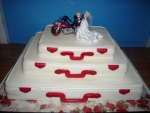 svatební dort 3 kufry na sobě č.401