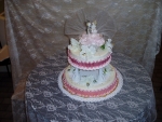 svatební dort kulatý 2 patrový se sloupy č.163