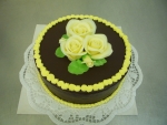 dort kulatý celý v čokoládě s velkými růžemi č. 471