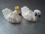 figurka marcipánová svatební labutě