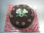 dort kulatý čokoládovo - čokoládový dort