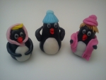 figurky marcipánoví tučňáci s čepičkama