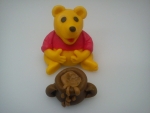 figurka marcipanova medvídek Pů s hrncem medu